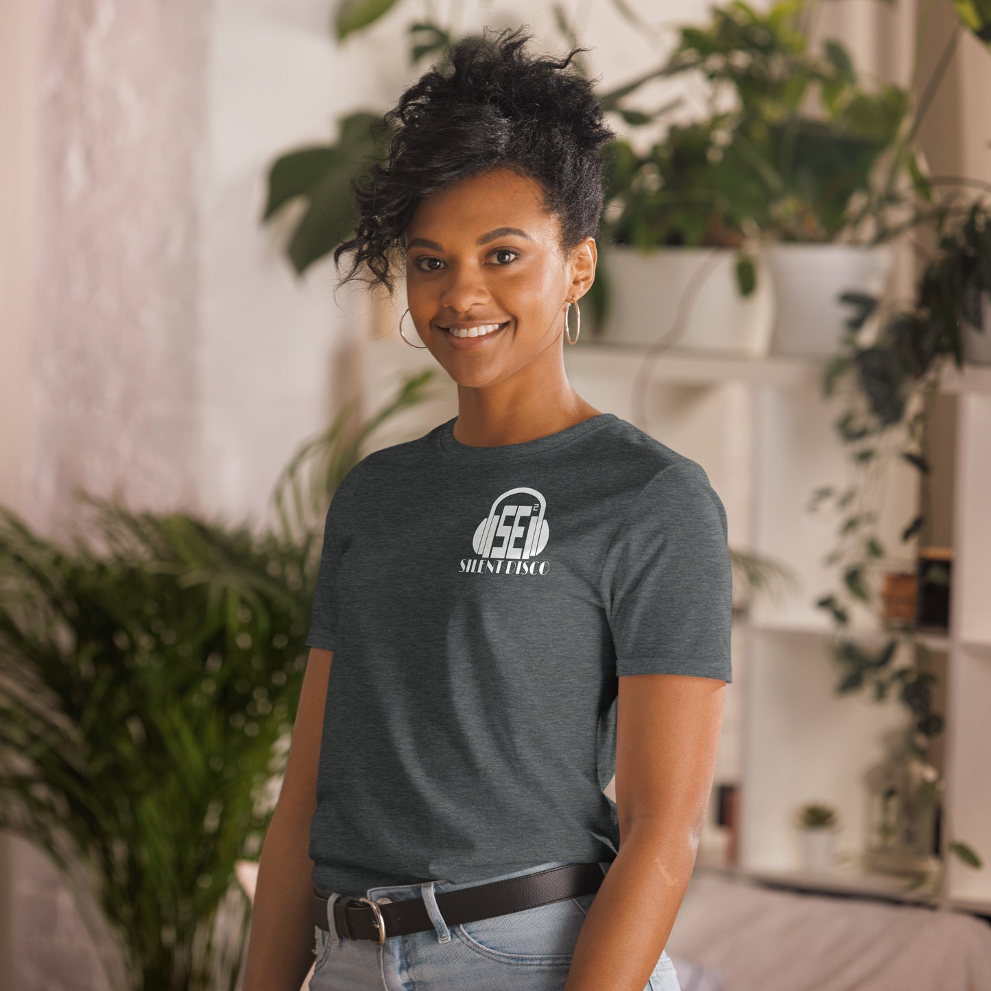 SE2 Quietly Groovin' T-Shirt (Unisex)